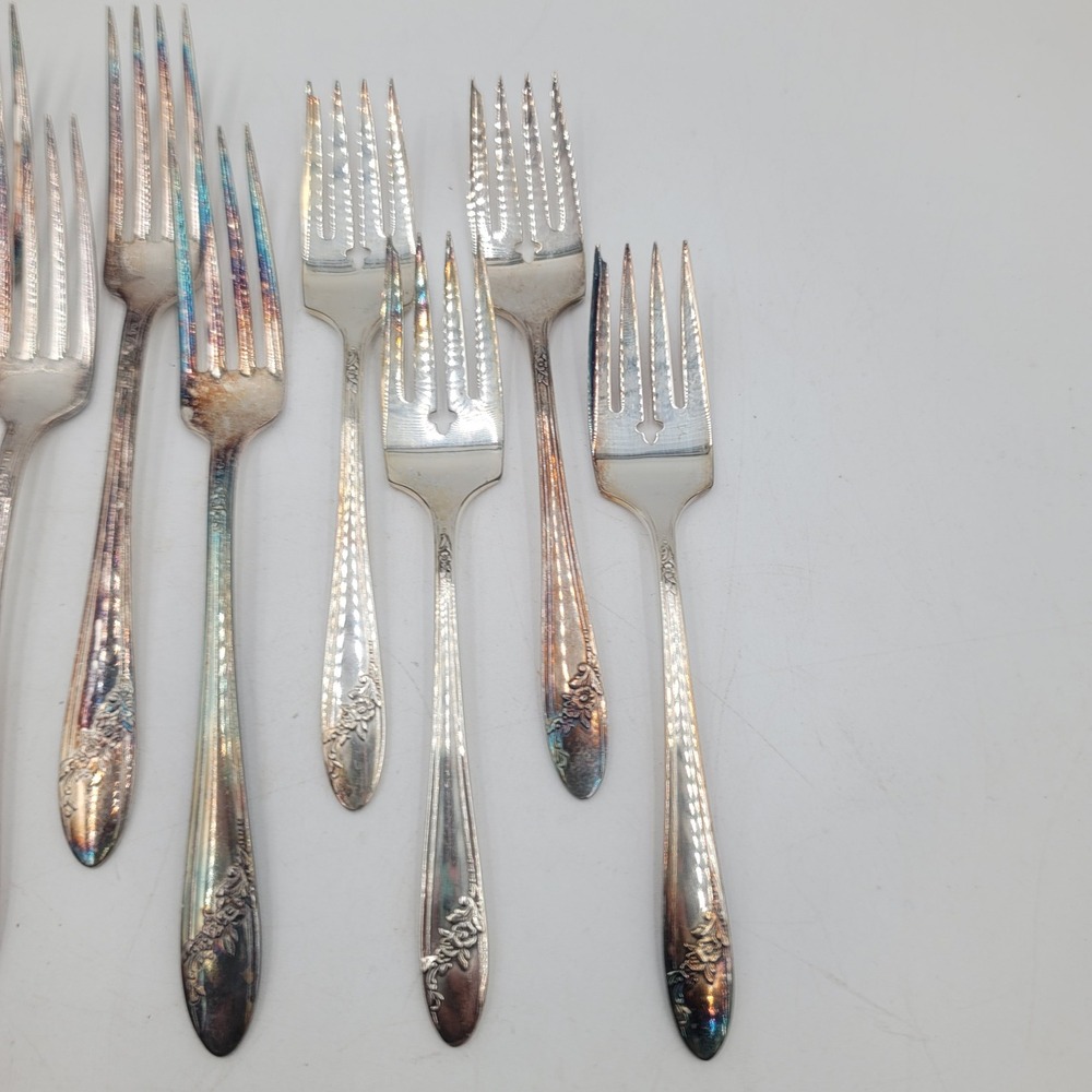 27pc Tudor Plate Oneida Community Queen Bess II Silverplate Flatware Set Floral - Picture 6 of 9